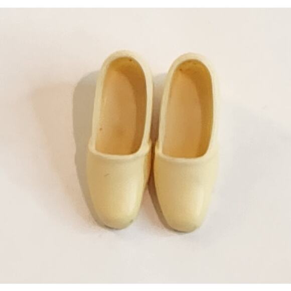 Vintage‎ Barbie Doll Shoes - Classic Yellow Heels & Wedges - Mattel 1960s-1980s - Picture 1 of 7
